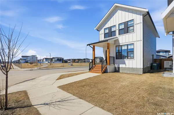 2803 Rosewood DRIVE, Saskatoon, SK S7V 1R4