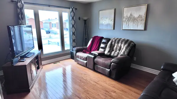 1353 Gatineau BLVD, Timmins, ON P4R 1E4