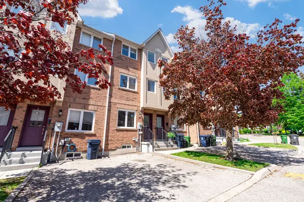 224 Rosemount AVE #4, Toronto W04, ON M9N 1M8