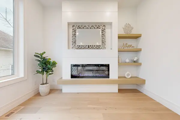 2639R Dundas ST W #2, Toronto W02, ON M6P 1X9