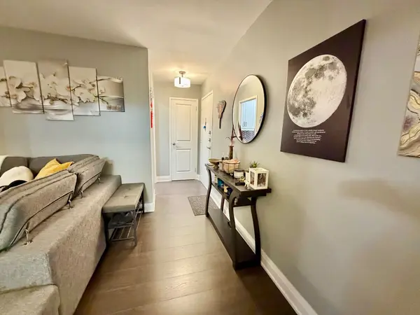 3320 Fieldgate DR #704, Mississauga, ON L4X 2J2