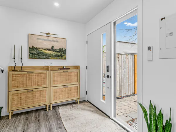 52 McMurray AVE #Laneway Suite, Toronto W02, ON M6P 2T1