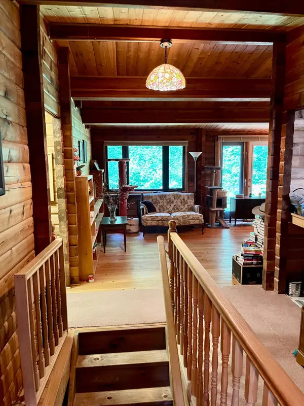 19626 41 HWY, Addington Highlands, ON K0H 1K0