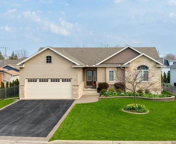 30 Drummond CRES, Fort Erie, ON L2A 1L2