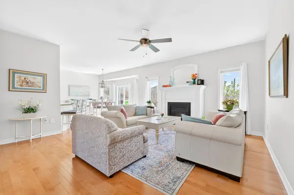 30 Drummond CRES, Fort Erie, ON L2A 1L2