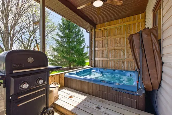 2300 Egremont DR, Adelaide Metcalfe, ON N7G 3H6