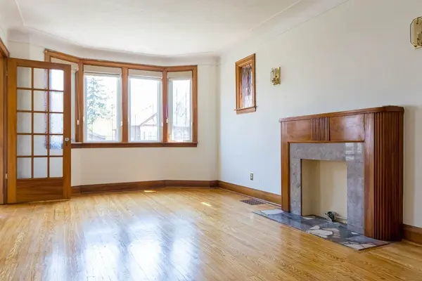 157 Longwood RD N, Hamilton, ON L8S 3V8