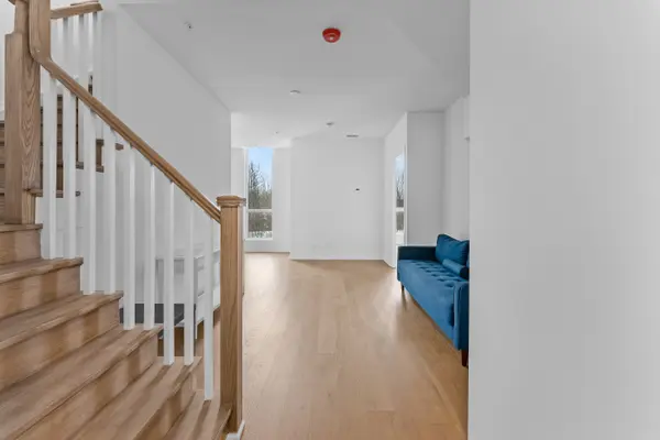 7711 Green Vista Gate #303, Niagara Falls, ON L2G 0Y9