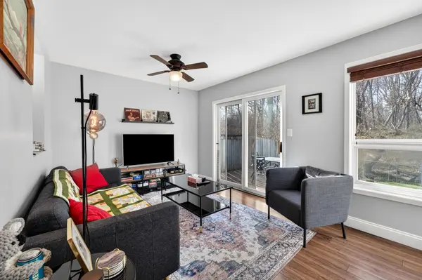 282 Vanguard CT, Kingston, ON K7M 8P9