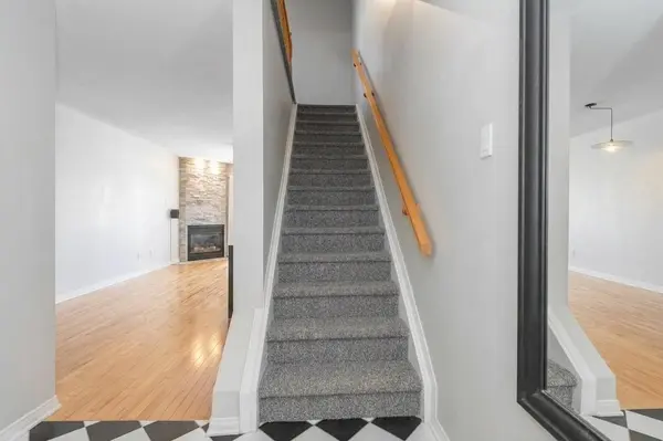 5-395 Bell ST S, Dows Lake - Civic Hospital And Area, ON K1S 4K5