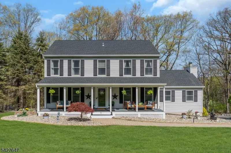 16 Joan Dr, Byram Twp., NJ 07874
