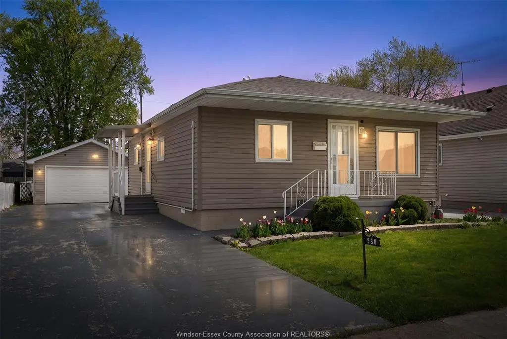 930 ST. PIERRE Street, Tecumseh, ON N8N 1Z8