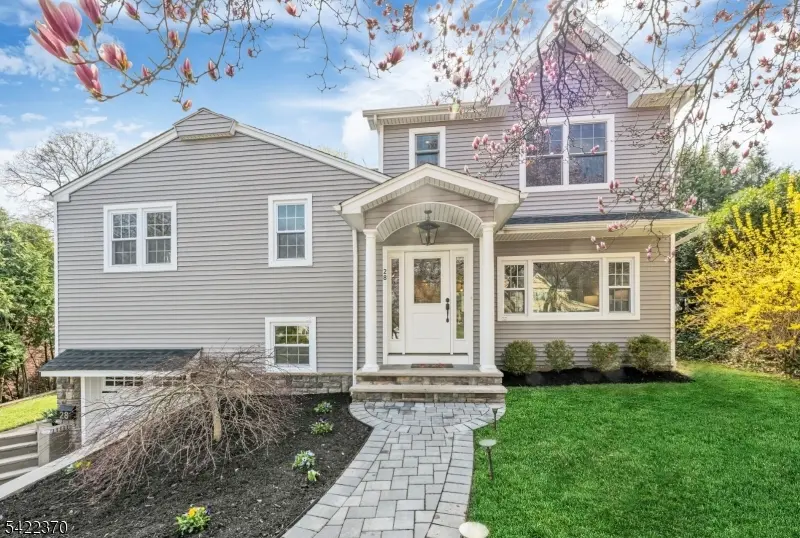 28 Princeton Pl, Glen Rock Boro, NJ 07452