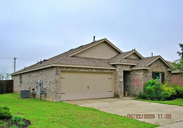 2757 Tobias Lane, Aubrey, TX 76227