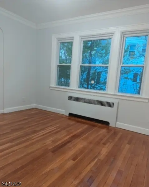 77 Ross St, East Orange City, NJ 07018