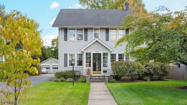 555 Shackamaxon Dr, Westfield Town, NJ 07090