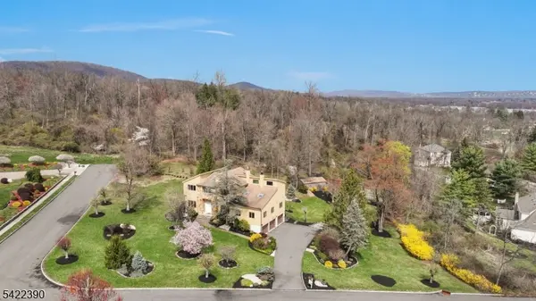 17 Sherbrooke Dr, Lincoln Park Boro, NJ 07035