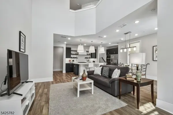 723 Station Rd, Dunellen Boro, NJ 08812