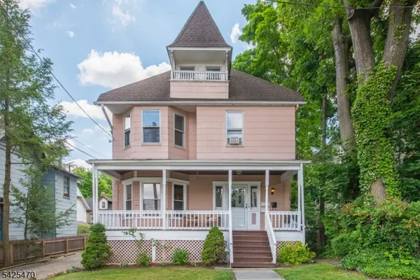 157 Walnut St #2, Montclair Twp., NJ 07042