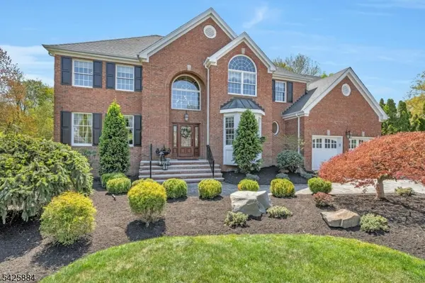 15 Fieldstone Ct, East Hanover Twp., NJ 07936