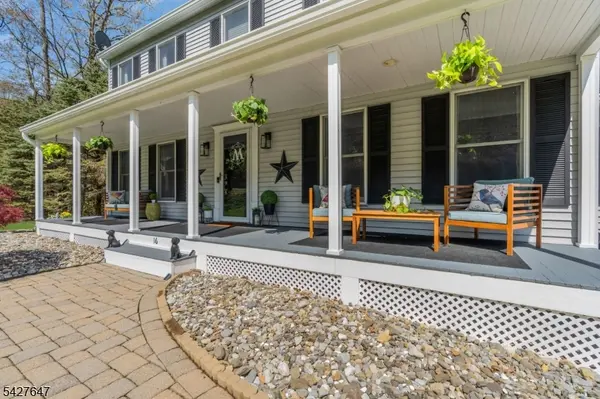 16 Joan Dr, Byram Twp., NJ 07874