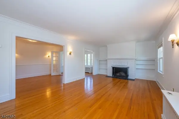 200 Valley Rd #2, Montclair Twp., NJ 07042