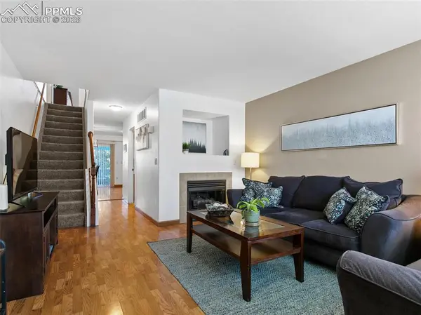 1995 Oakcrest CIR, Castle Rock, CO 80104