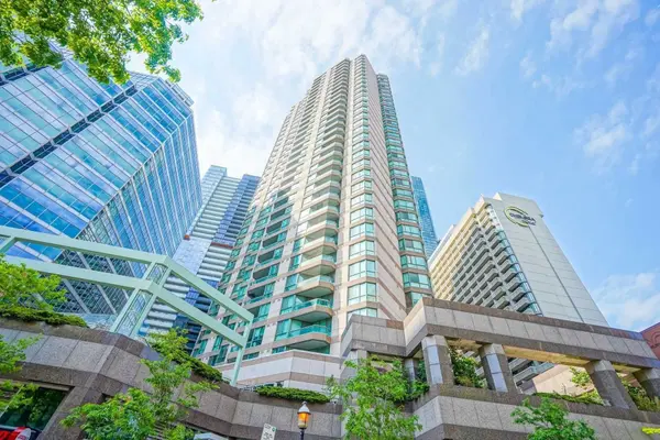 38 Elm ST #1005, Toronto C01, ON M5G 2K5