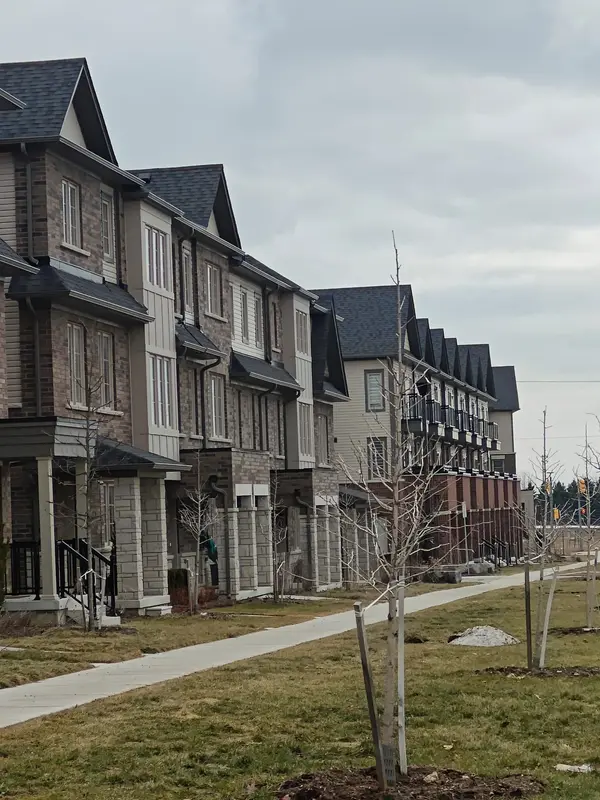 2075 Prestonvale RD, Clarington, ON L1E 0G9