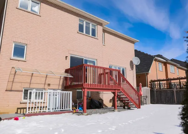 7 Tarmack AVE #BSMNT, Richmond Hill, ON L4E 0E6