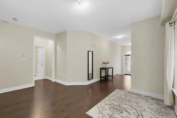 150 Heritage ST, Bradford West Gwillimbury, ON L3Z 4M6