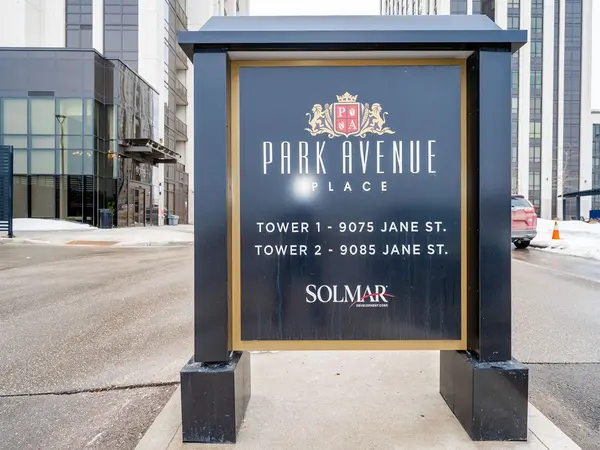 9085 Jane ST #1212, Vaughan, ON L4K 0L8