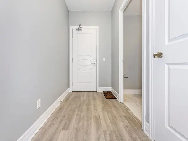 9085 Jane ST #1212, Vaughan, ON L4K 0L8