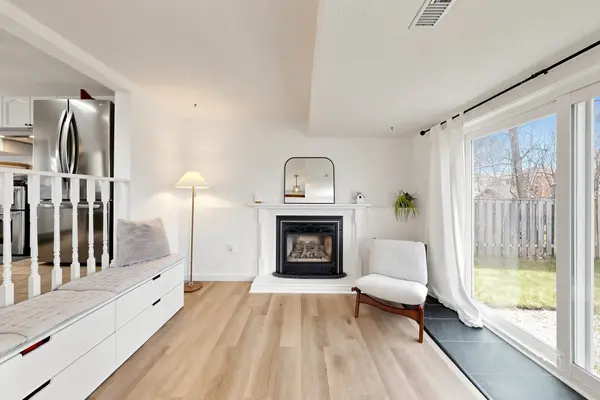 91 Columbia RD, Barrie, ON L4N 8C5