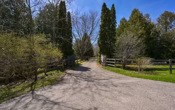 14902 Mount Pleasant RD, Caledon, ON L7E 3M3