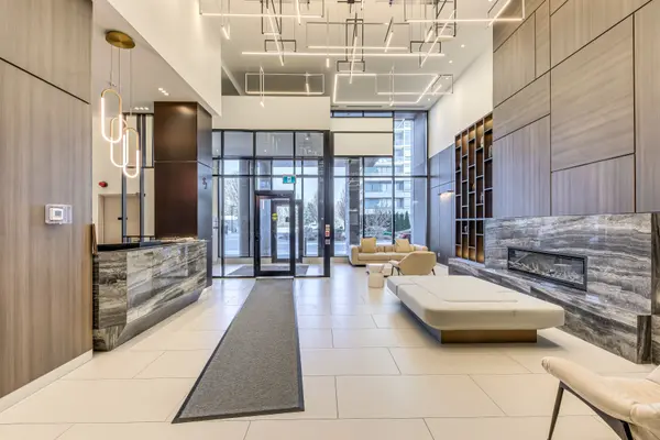 1035 Southdown RD #212, Mississauga, ON L5J 0A2