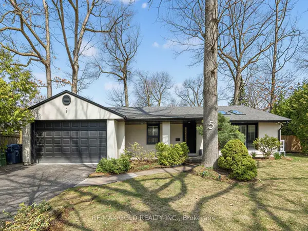 5 Crediton CT, Toronto W08, ON M9B 3B9