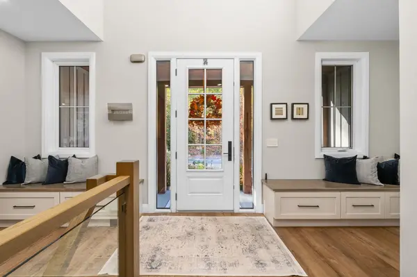 24 St Georges CT, Huntsville, ON P1H 1B1