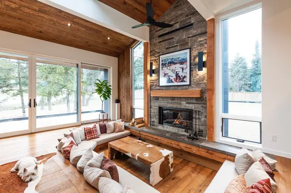 796397 19 GREY RD, Blue Mountains, ON L9Y 3Z2