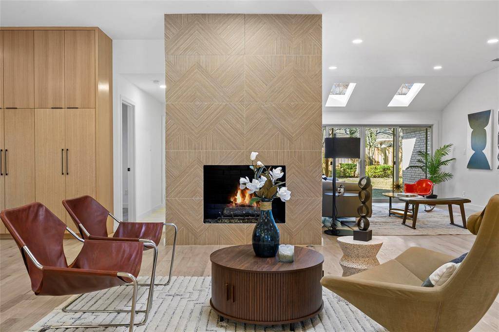 9565 Dartridge Drive, Dallas, TX 75238