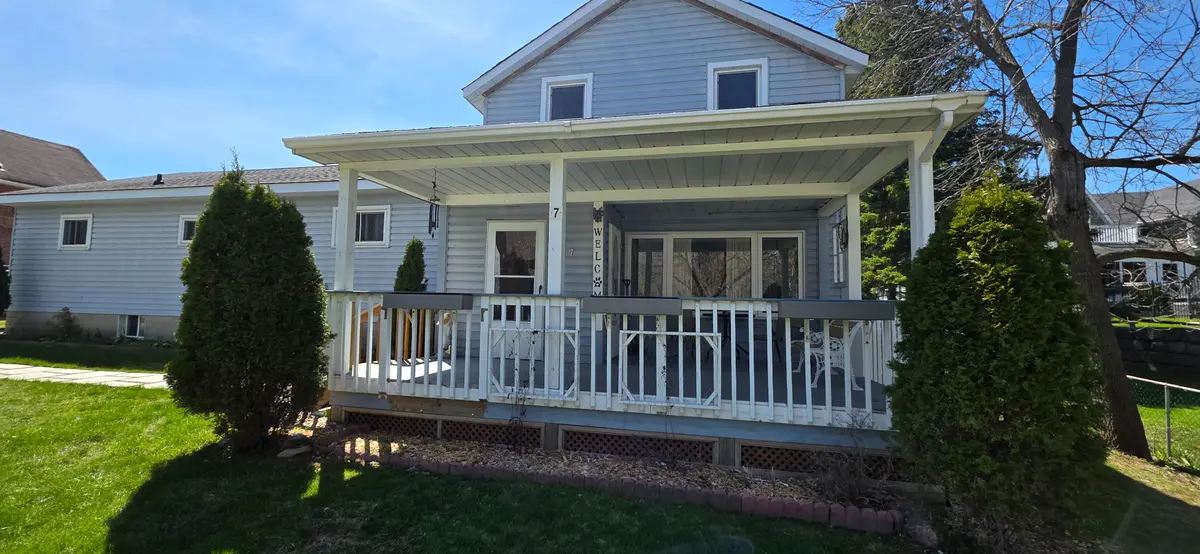 7 Main ST, Cavan Monaghan, ON L0A 1G0