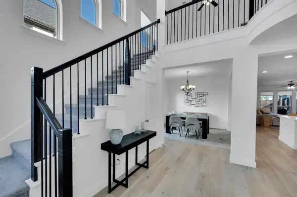 1749 Dartmoor Drive, Carrollton, TX 75010