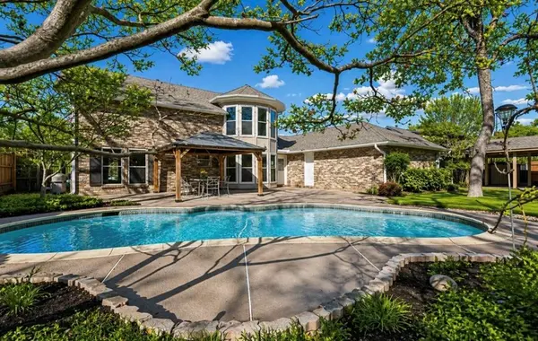 3804 Ashbury Lane, Bedford, TX 76021