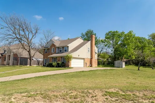 5 Griffith Court, Terrell, TX 75160
