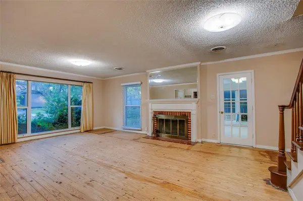 1439 Junior Drive, Dallas, TX 75208