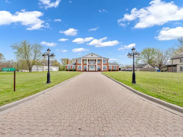 883 Front Road South, Amherstburg, ON N9V 2M4