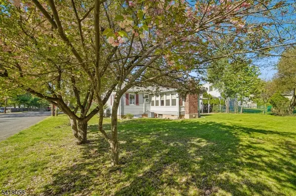 284 Madison Ave, Cresskill Boro, NJ 07626