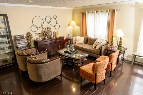 12 Diaz Ct #12, Franklin Twp., NJ 08823