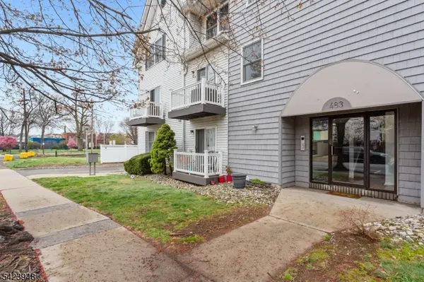 483 Forest St #10, Kearny Town, NJ 07032