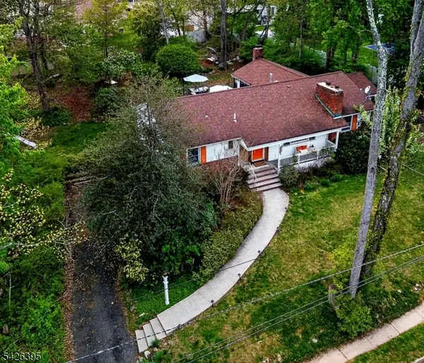 7 Squire Ln, Wayne Twp., NJ 07470